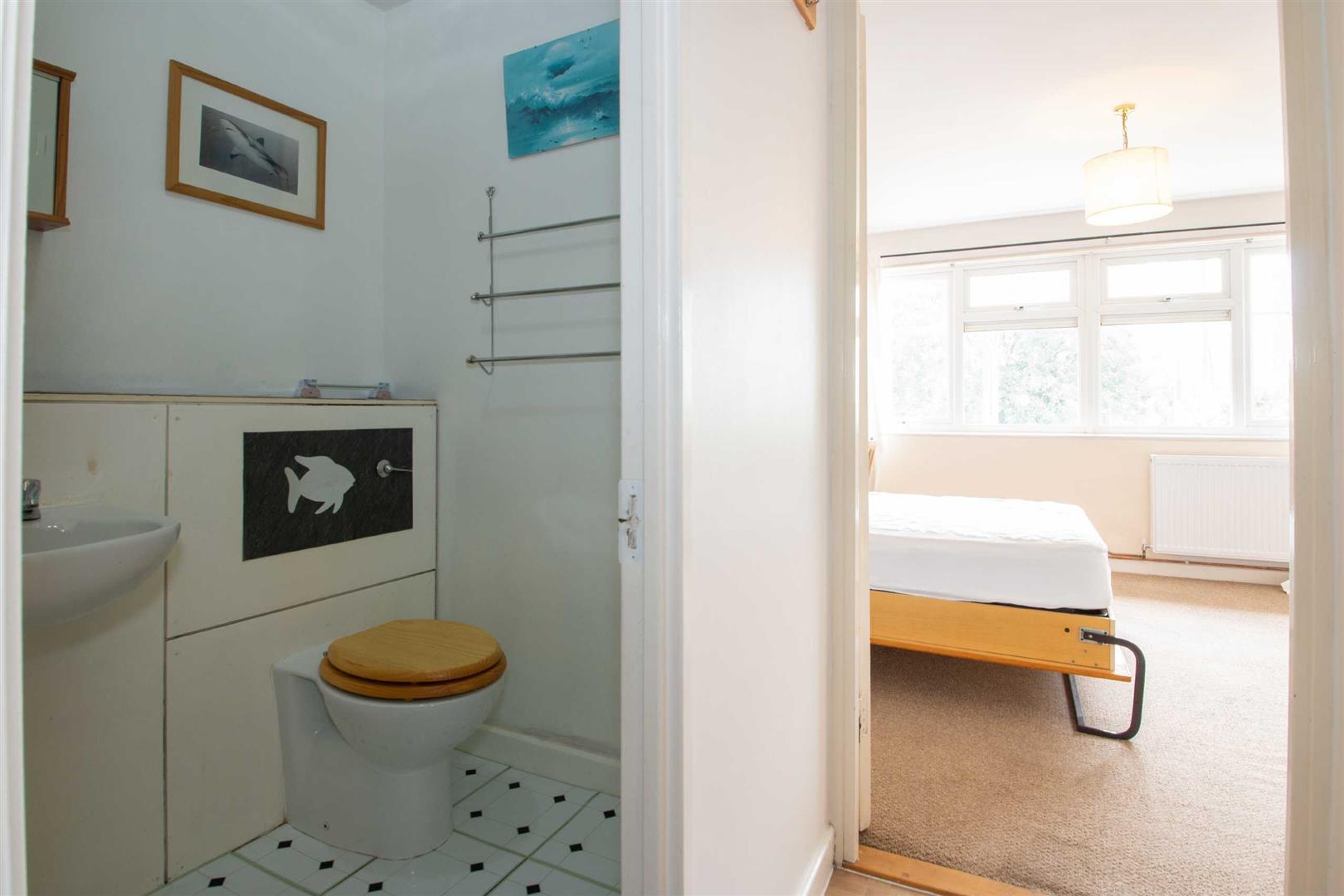 1 bed property in North Ninth Street, Milton Keynes